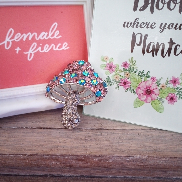 silver tone mushroom brooch with rhinestones - Picture 3 of 4